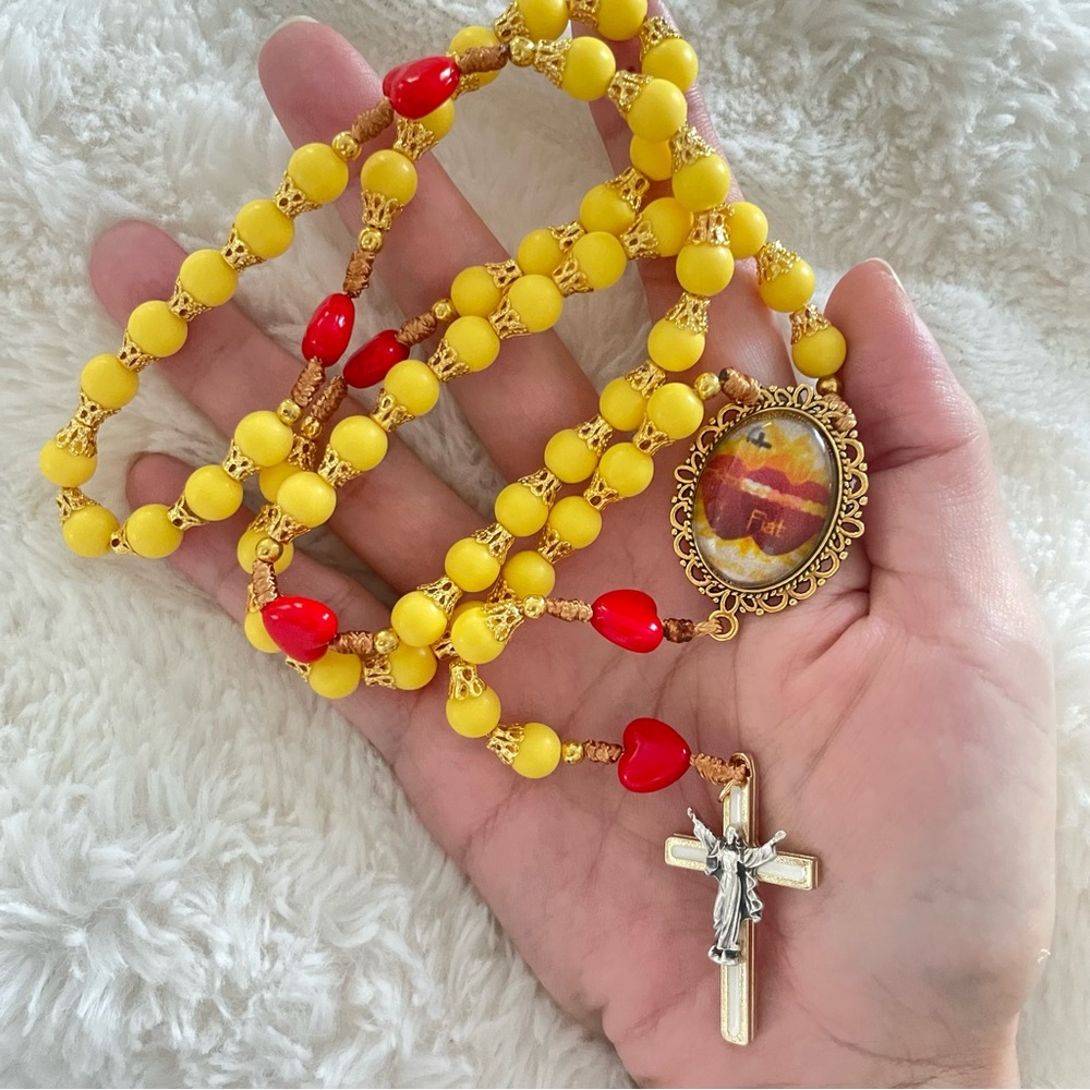 elegant gold tone "fiat" corded rosary